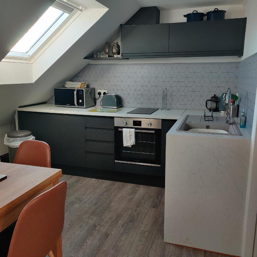 Delightful & Picturesque Modern Detached Apartment, Next To Chester Zoo, Near Park And Ride To City Centre Εξωτερικό φωτογραφία